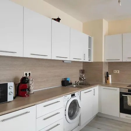 Beachfront Panoramic Flat @ South Bay Apartman Várna